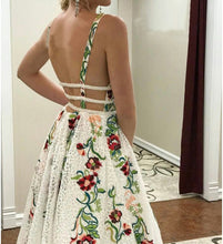 Chic Wedding Dresses Straps A-line Short Train Ivory Lace Bridal Gown JKS260