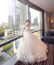 Beautiful Wedding Dresses Ball Gown Floor-length Lace-up Tulle Lace Bridal Gown JKS262