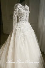 Lace Wedding Dresses Scoop A-line Brush Train Long Sleeve Luxury Bridal Gown JKS276
