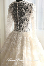 Lace Wedding Dresses Scoop A-line Brush Train Long Sleeve Luxury Bridal Gown JKS276