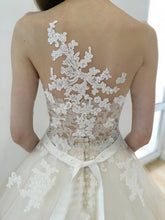 Ball Gown Wedding Dresses Scoop Sweep Train Appliques Tulle Sexy Bridal Gown JKS277