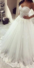 2017 Wedding Dresses Chic Ball Gown Sweep/Brush Train Appliques JKW016