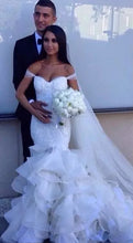 Trumpet/Mermaid Wedding Dresses Sweep/Brush Train Organza Chic Bridal Gown JKW053