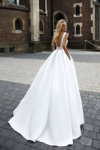 Fashion Simple Wedding Dresses Beautiful A-line Square Satin Ivory Bridal Gown JKW066