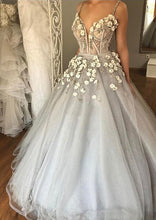 Chic Wedding Dresses Sexy Spaghetti Straps Silver Beading Tulle Bridal Gown JKW088