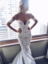 Sexy Wedding Dresses Trumpet/Mermaid Off-the-shoulder Sweep/Brush Train Bridal Gown JKW089