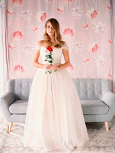 Beautiful Cheap Wedding Dresses Off-the-shoulder Floor-length Tulle Bridal Gown JKW091