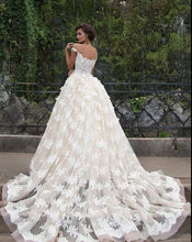 Romantic Wedding Dresses Scoop Ball Gown Sweep/Brush Train Tulle Bridal Gown JKW092