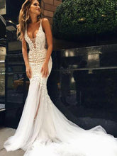 Sexy Chic Wedding Dresses Straps Appliques Sweep/Brush Train Backless Bridal Gown JKW107