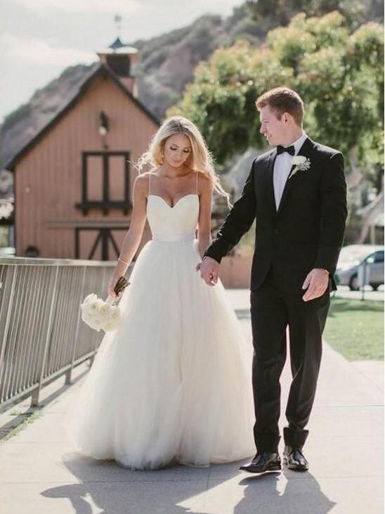 Beautiful Wedding Dresses Ivory Spaghetti Straps Short Train Tulle Sexy Bridal Gown JKW124
