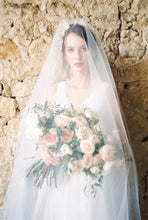 Cheap Wedding Dresses A-line Short Train Lace Sexy Bridal Gown JKW130