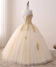 Chic Wedding Dresses Sweetheart Ball Gown Floor-length Long Bridal Gown JKW133