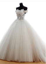 Chic Wedding Dresses Off-the-shoulder Appliques Tulle Ball Gown Bridal Gown JKW135