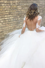 Ball Gown Wedding Dresses Long Sleeves Floor-length Appliques Ivory Tulle Bridal Gown JKW172