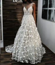 Sexy Wedding Dresses Spaghetti Straps A-line Sweep Train Ivory Lace Bridal Gown JKW175
