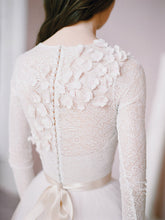 Long Sleeve Wedding Dresses Aline Floor-length Beautiful Lace Bridal Gown JKW185|Annapromdress