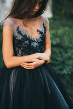 Black Romantic Wedding Dresses Colored Modest Long Train Lace Big Bridal Gown JKW202|Annapromdress