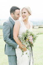 Lace Wedding Dresses V-neck Sheath Sweep Train Chic Romantic Bridal Gown JKW280|Annapromdress