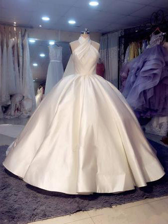 Ball Gown Wedding Dresses Romantic Halter Open Back Luxury Simple Big Bridal Gown JKW307|Annapromdress