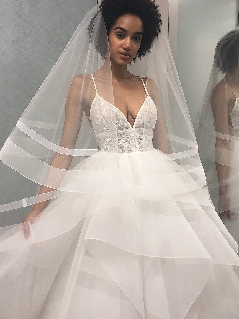 Ball Gown Wedding Dresses Romantic Spaghetti Straps Lace Beautiful Big Bridal Gown JKW321|Annapromdress