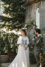 Beautiful Wedding Dresses Bateau Embroidery Romantic Half Sleeve Bridal Gown JKW345|Annapromdress