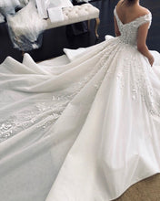 Ball Gown Off-the-Shouler Appliques Beaded Princess Wedding Dress,JKZ6133|Annappromdress