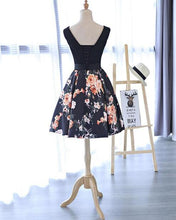 Chic A Line Black Printed V Neck Mini Length Prom Dress Homecoming Dresses For Party AN1374