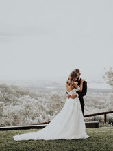 Delicate Appliqued Tulle Wedding Dresses A-line Long Bridal Gowns JKB5108