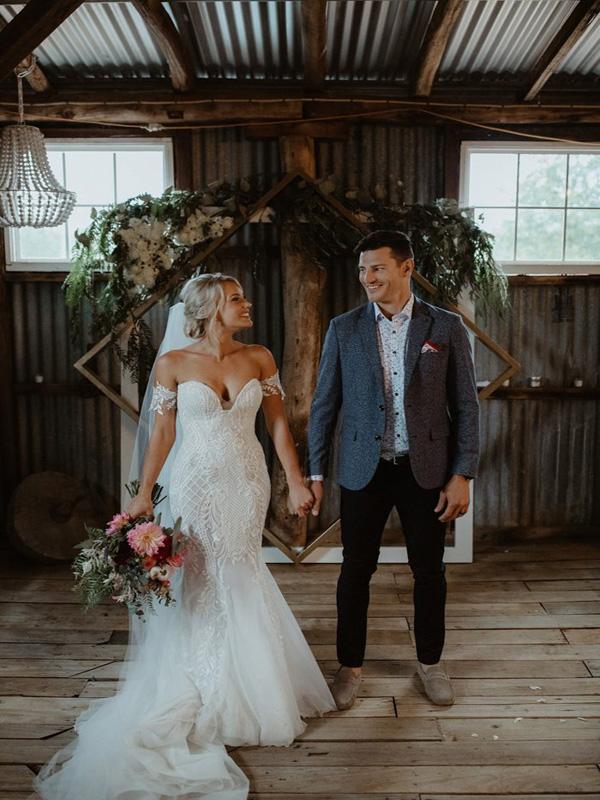 wedding dresses 2019 mermaid Sheer White/Ivory Lace Mermaid Wedding Dress V Neck Cap Sleeve 2019 Bridal Gown
