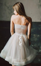 Cute Sweetheart Strapless Short Wedding Dress Summer Modest Tulle Appliques Bridal Gown YSL1775|annapromdress