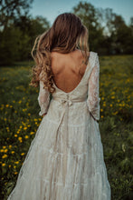 Exquisite Lace Sexy Deep V Neck Bohemian Wedding Dress Long Sleeve Rustic Wedding Dress Backless YSR235|annapromdress