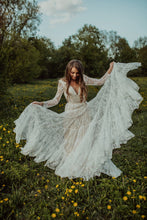 Exquisite Lace Sexy Deep V Neck Bohemian Wedding Dress Long Sleeve Rustic Wedding Dress Backless YSR235|annapromdress