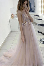 A-line V-neck 3D Appliques Eleagnt Tulle Long Prom Dress JKS6731