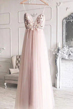 A-line V-neck 3D Appliques Eleagnt Tulle Long Prom Dress JKS6731