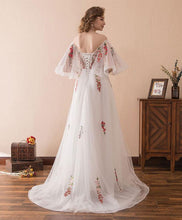 White A line V Neck Tulle Lace Long Prom Evening Formal dress GJS273